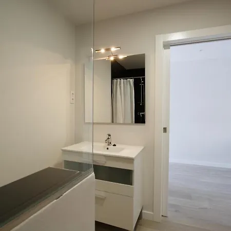 Estudis Laura Apartament *