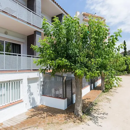 Apartman Estudis Laura *